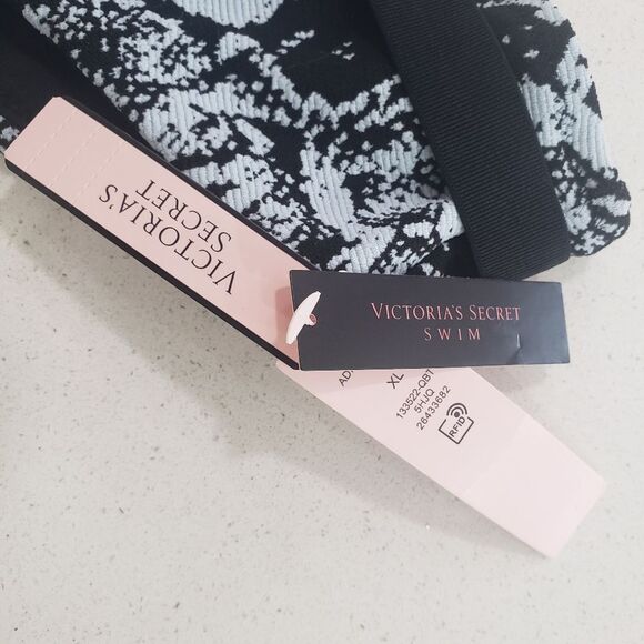 NWT Victoria's Secret Bikini Bottom - Picture 7 of 11